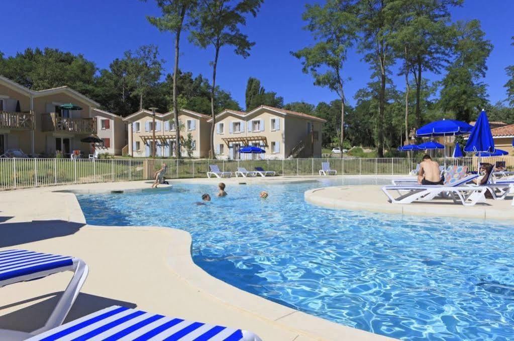 Vacanceole - Le Domaine Du Golf D'Albret Barbaste Dış mekan fotoğraf